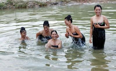 Độc đáo suối khoáng nóng tại bản Hốc - Sơn Thịnh - Văn Chấn - Yên Bái